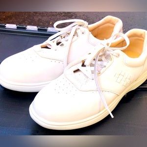 SUREFIT Manila S125 Women’s White Genuine Leather Sneakers Size 10.5M